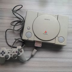 PlayStation 1 - Grey