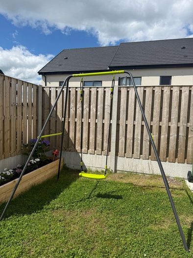 kids swing