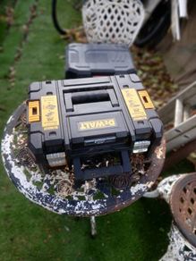 dewalt tool box