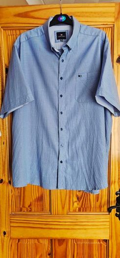 men's shirt