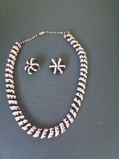 Vintage Beaded Necklace and Clip On Earrings for Sale