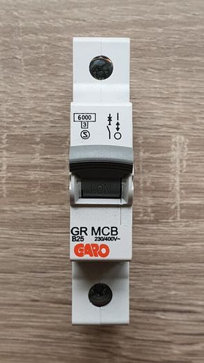 Used circuit breakers MCB RCBO RCD various amps Siemens,ABB,GE,Legrand,Hager,Schneider, Garo