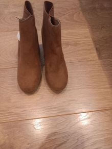 Ladies Brown Boots