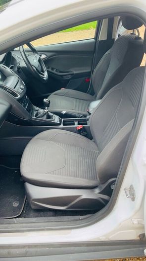 Ford Focus Titanium 1.5 TDCi 95PS 6-Speed 4DR