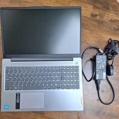 Lenovo IdeaPad Slim 3 Laptop