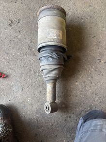 Rear Air Strut Discovery 3 2006