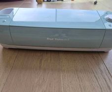 Cricut explore air 2 bundle