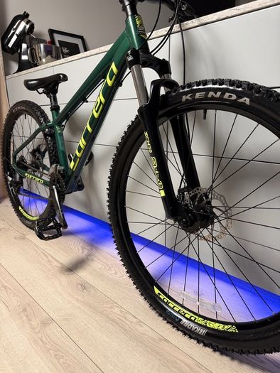 Carrera Vengeance Bike