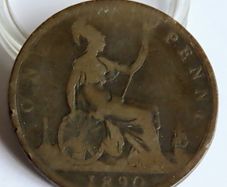 1890 Queen Victoria  'Bun Head Penny' bronze coin