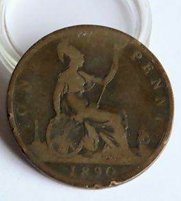 1890 Queen Victoria  'Bun Head Penny' bronze coin