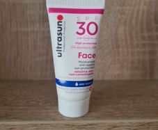 Ultrasun  Professional Protection  SPF  30  Face  Moisturising  antiageing  sun protection  sensitive skin  with antioxidants and Ectoin noncomedogenic   water resistant  ADVANCED SWISS SUNCARE  Made in Switzerland 15ml