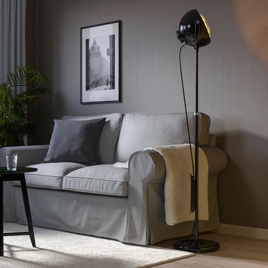 Floor lamp