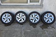 Genuine Volkswagen 18" Alloy Wheels &amp; Tyres (235/55/R18)