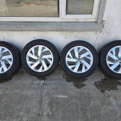 Genuine Volkswagen 18" Alloy Wheels & Tyres (235/55/R18)