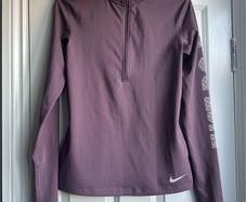 Nike pro zip top - size medium