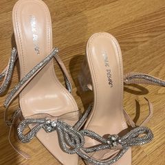 Nude/Silver heels