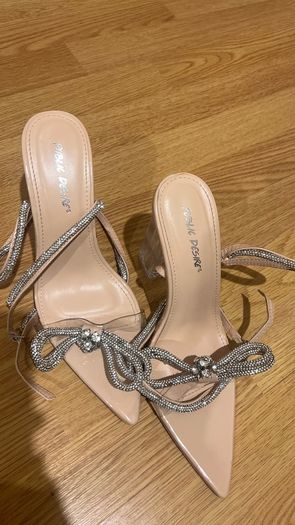 Nude/Silver heels