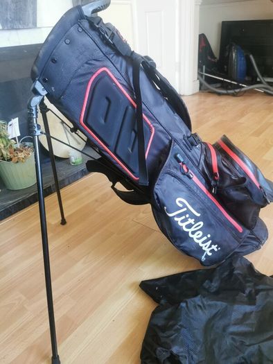 titleist golf bag