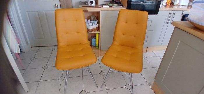 Recliner & Dining Chair