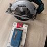 Makita 18v skilsaw and light Image 2