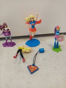 Super girl heroes