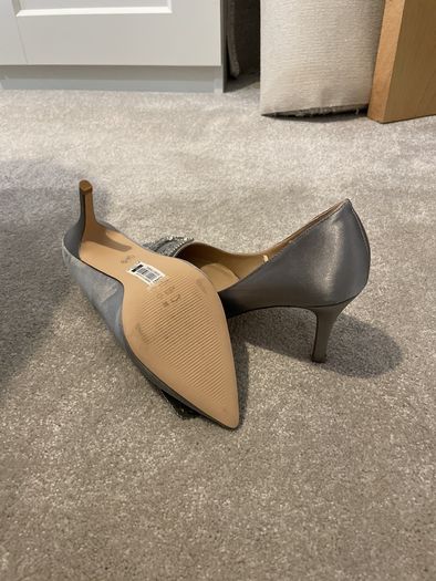 Silver heels with detail - new