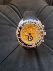 Mens police watch