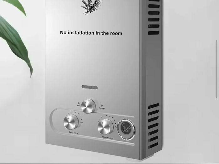 LPG liquefied petroleum gas water heater 6L liquefied petroleum gas propane butane water heater no electricity need it , just two battery , and water pressure must be 1.5bar