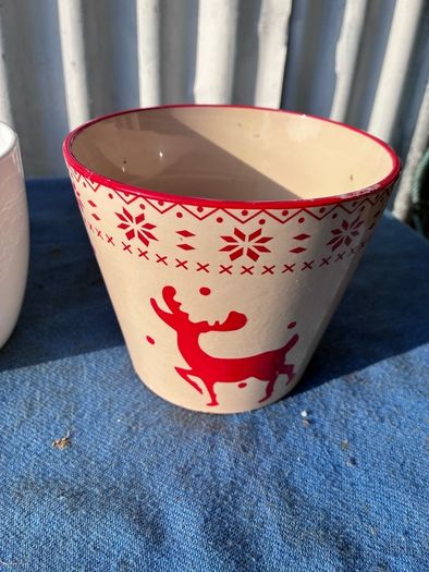 4 ceramic flower pots