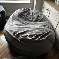 Giant XXL beanbag, Charlie & Finn, brand new
