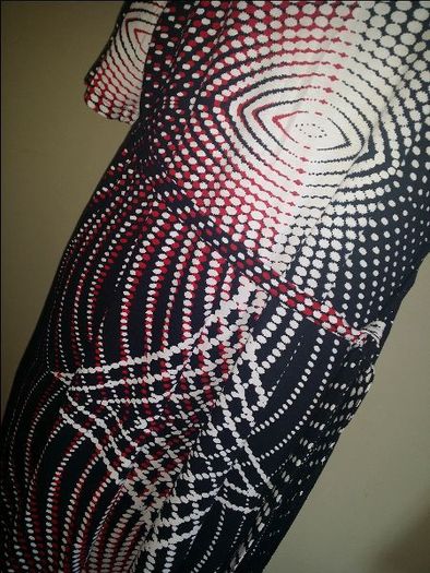 BNWT Genuine Sara Lindholm midi stretchy dress size UK22 EUR50 Postage included
