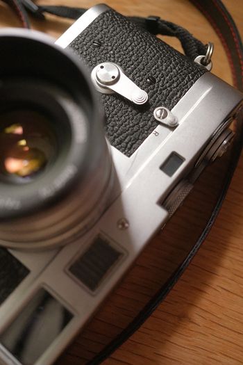 Leica M2