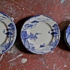 Antique dinner & side plates