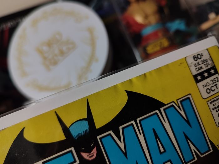 Batman ! Issue #352 ! The Killer Sky ! Bronze Age Comic from 1982 ! by DC Comics !