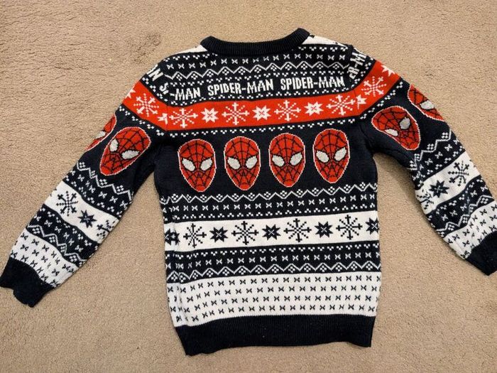 Spiderman Xmas Jumper for 5-6 year old