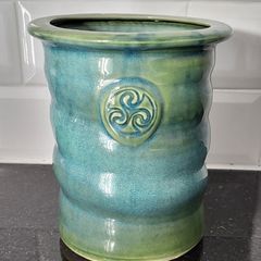 Colm De Ris vase/pot