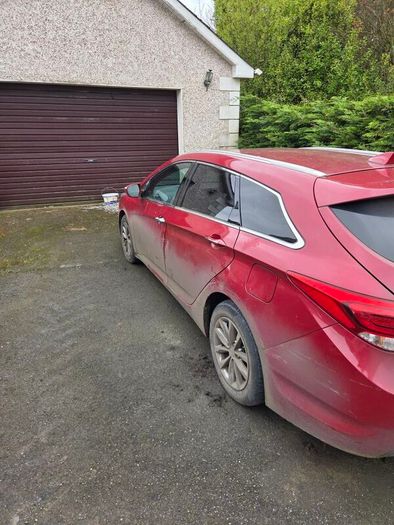 hyundai i40 breaking