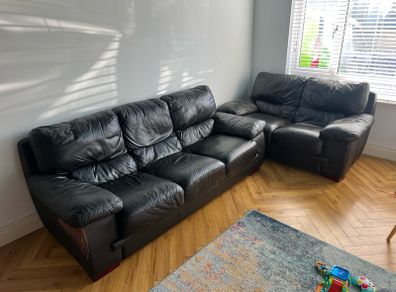 3 Seater & 2 Seater couch FREE!