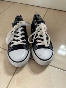 Canvas runners