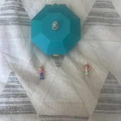 Polly pocket