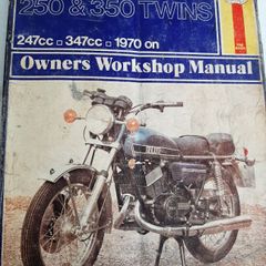 Vintage Yamaha manual 250cc350cc