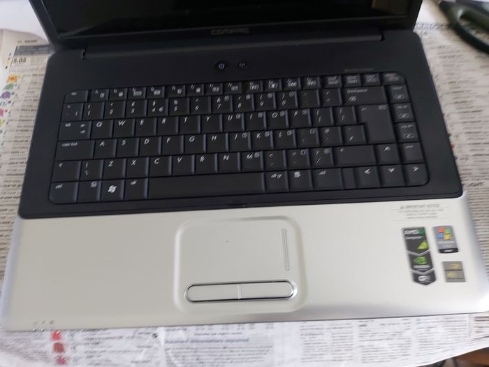 Compaq Presario CQ50, AMD Sempron SI-40, 2.0GHz, 1GB Ram, Windows 7, 32 Bit, Firefox, Opera and chrome, excellent cosmetic condition, Vintage Laptop
