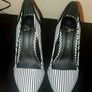 striped shoes size 5 Image 2