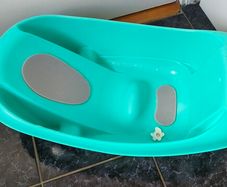 Newborn to toddler bath