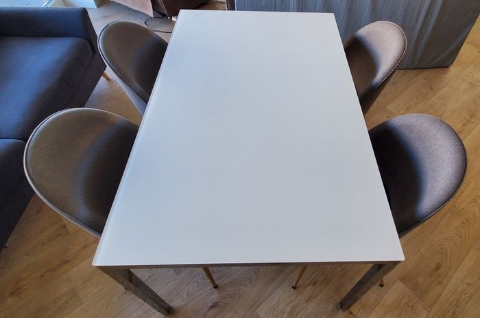 Dinning table and 4 chairs