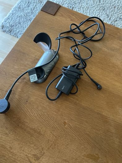 Dyson corrals charger