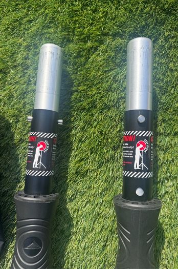 Ultimate Support TS-100B Air-Powered Speaker Stands (Pair) w/ Gator Carry Bag