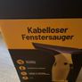 Cordless window cleaner Image 2