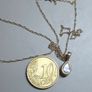 Vintage 9ct Gold Teardrop Pendant Necklace Fully Hallmarked Image 2