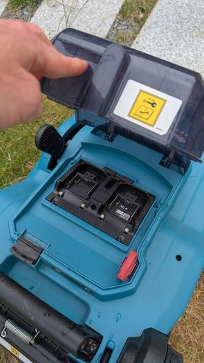Makita Electric Lawnmower